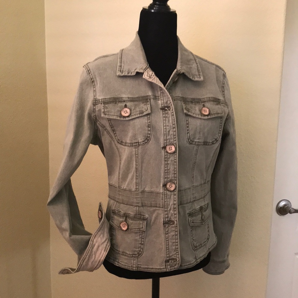 Women’s Army Green Fade denim Utility Jacket.
